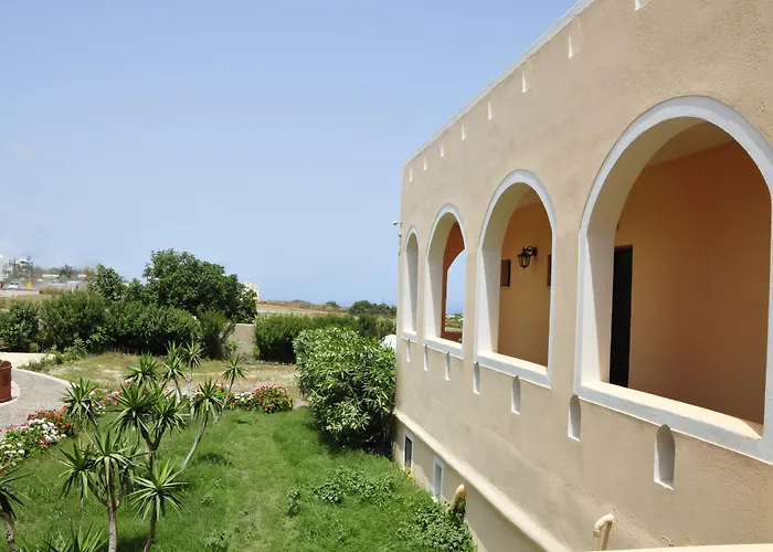 Anessis 4* Fira (Santorini)