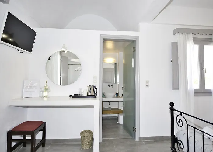 Anessis 4* Fira (Santorini)