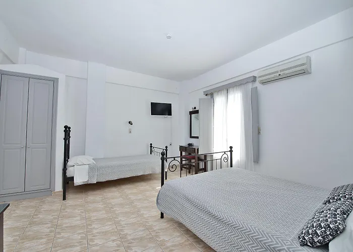 Anessis 4* Fira (Santorini)