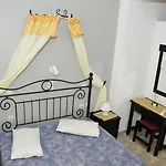 아파트호텔 Anessis 산토리니