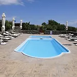 Anessis 4*