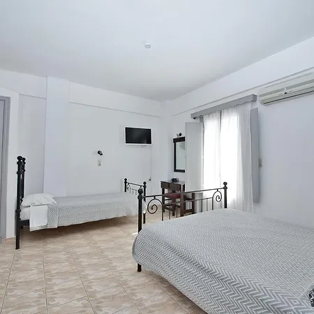 Anessis Apart Otel Fira (Santorini)