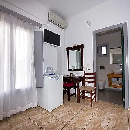 Anessis Aparthotel 4*