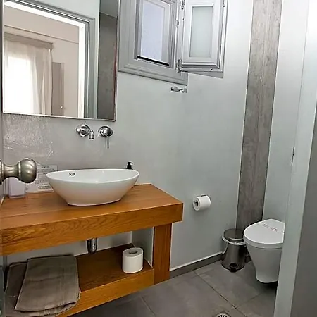 Aparthotel Anessis Fira (Santorini)