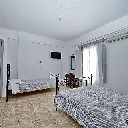 Anessis Lägenhetshotell Fira (Santorini)