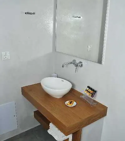 Appart hôtel Anessis Fira (Santorini)