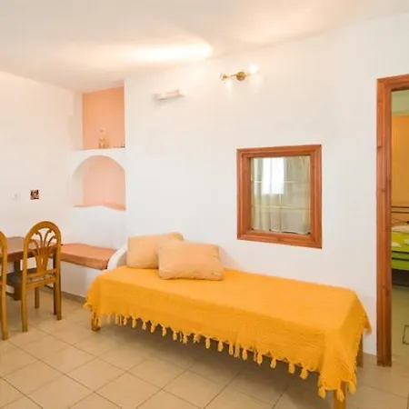 Anessis 4* Fira (Santorini)