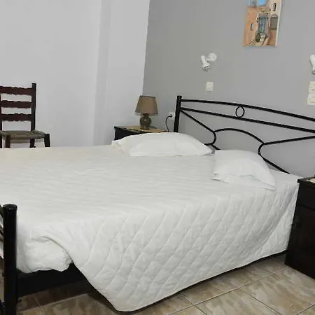 Anessis 4* Fira (Santorini)